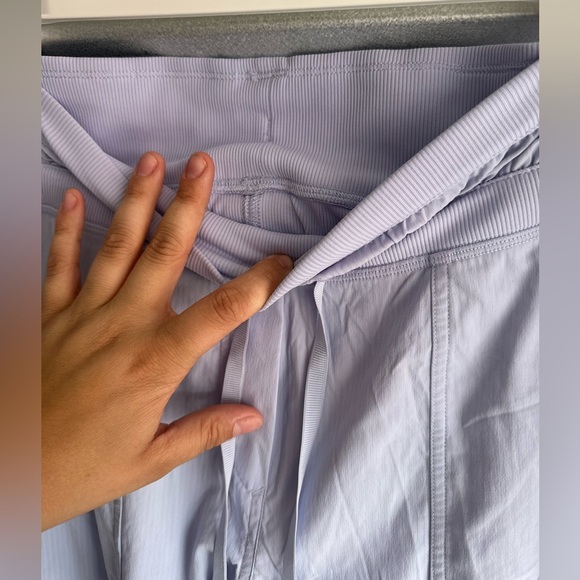 Women’s Lululemon Dance Studio Mid-Rise Crop 25” Pastel Blue Size 10 - Picture 10 of 14